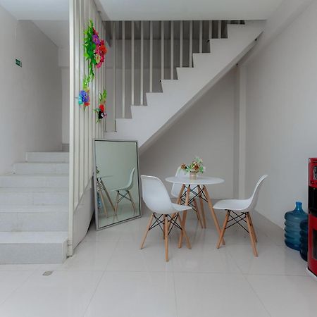 Urbanview Hotel Priority Samarinda By Reddoorz Экстерьер фото